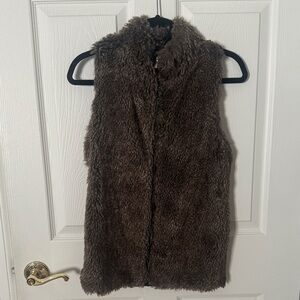 Brown Faux Fur Vest confess size small